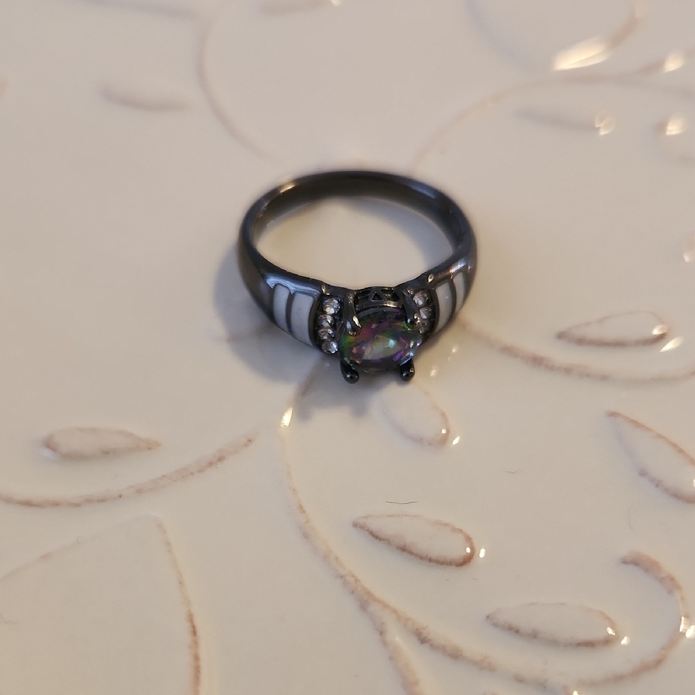 Iridescent Stone Black Ring